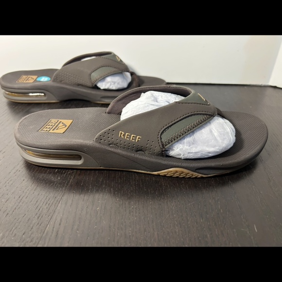 Reef Fanning Flip Flops with Bottle Opener Brown/Green/Gum Mens 10 - Picture 2 of 16